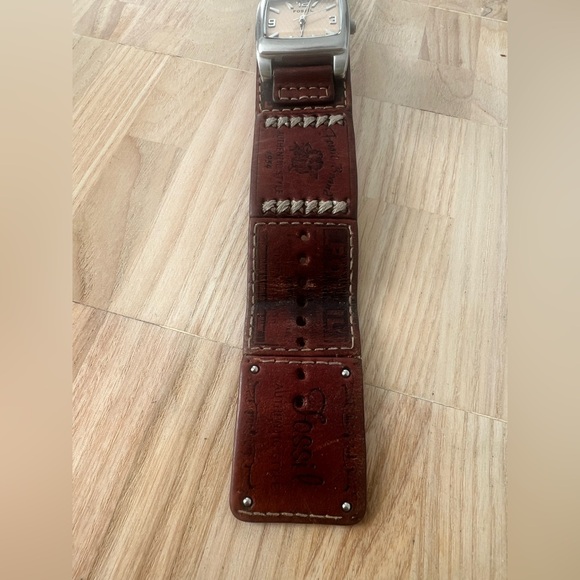 Fossil ladies rectangular silver tone embossed leather watch NEW BATTERY main image 11